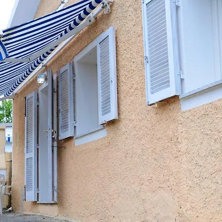 Comfortable House In La Pila With Terrace And Parking Holiday home