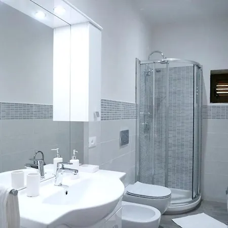 Comfortable House In La Pila With Terrace And Parking *